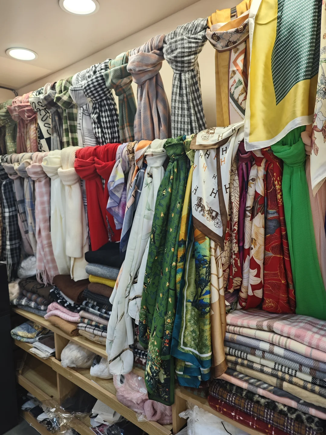 巴中巴州区中城街这家饰品店招人了