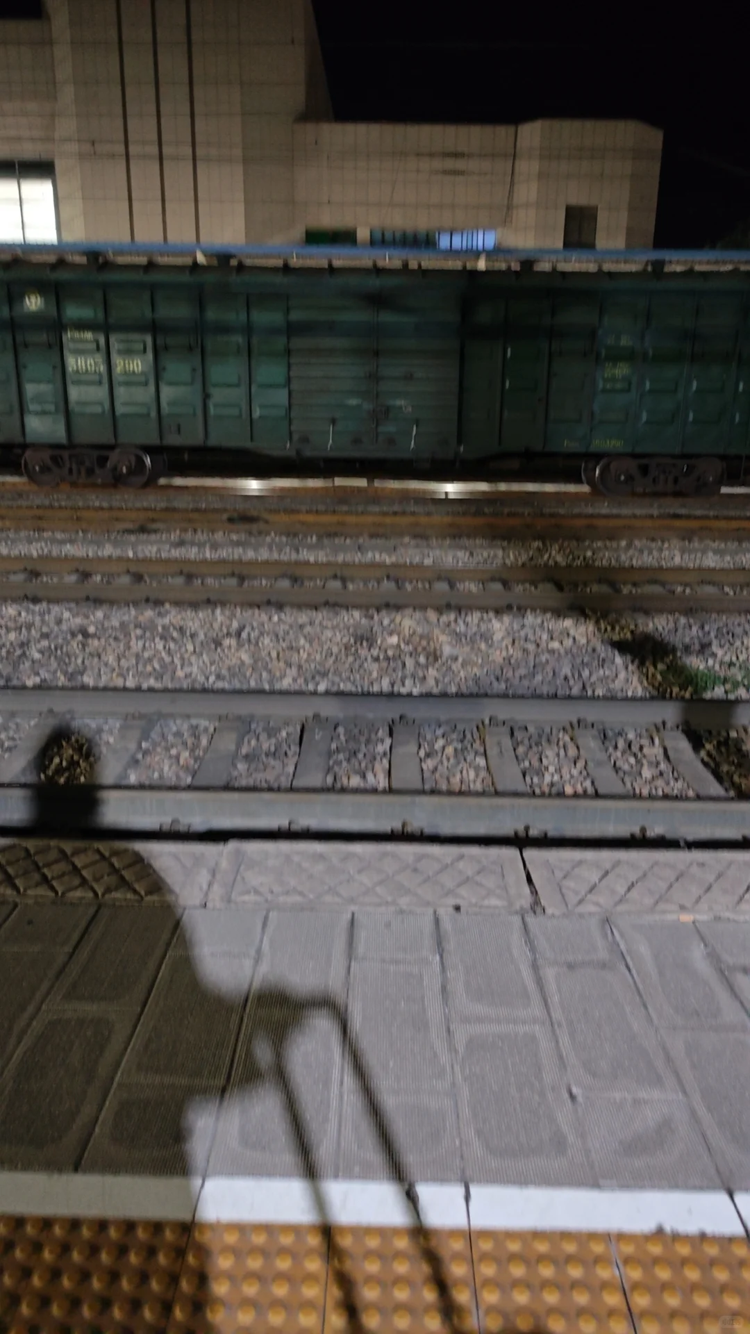 如何才能进入金川集团啊