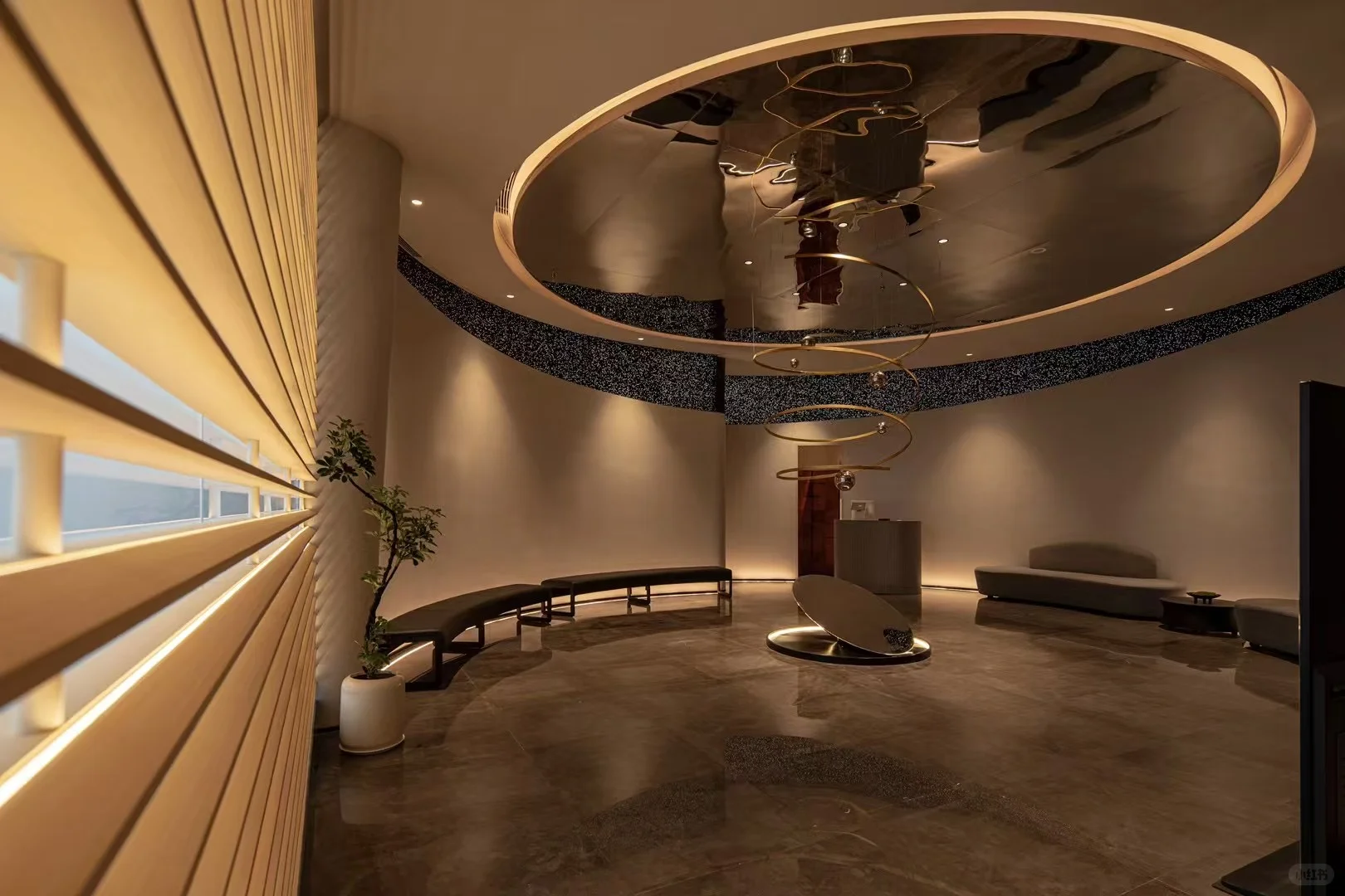 这工作环境真的爱了