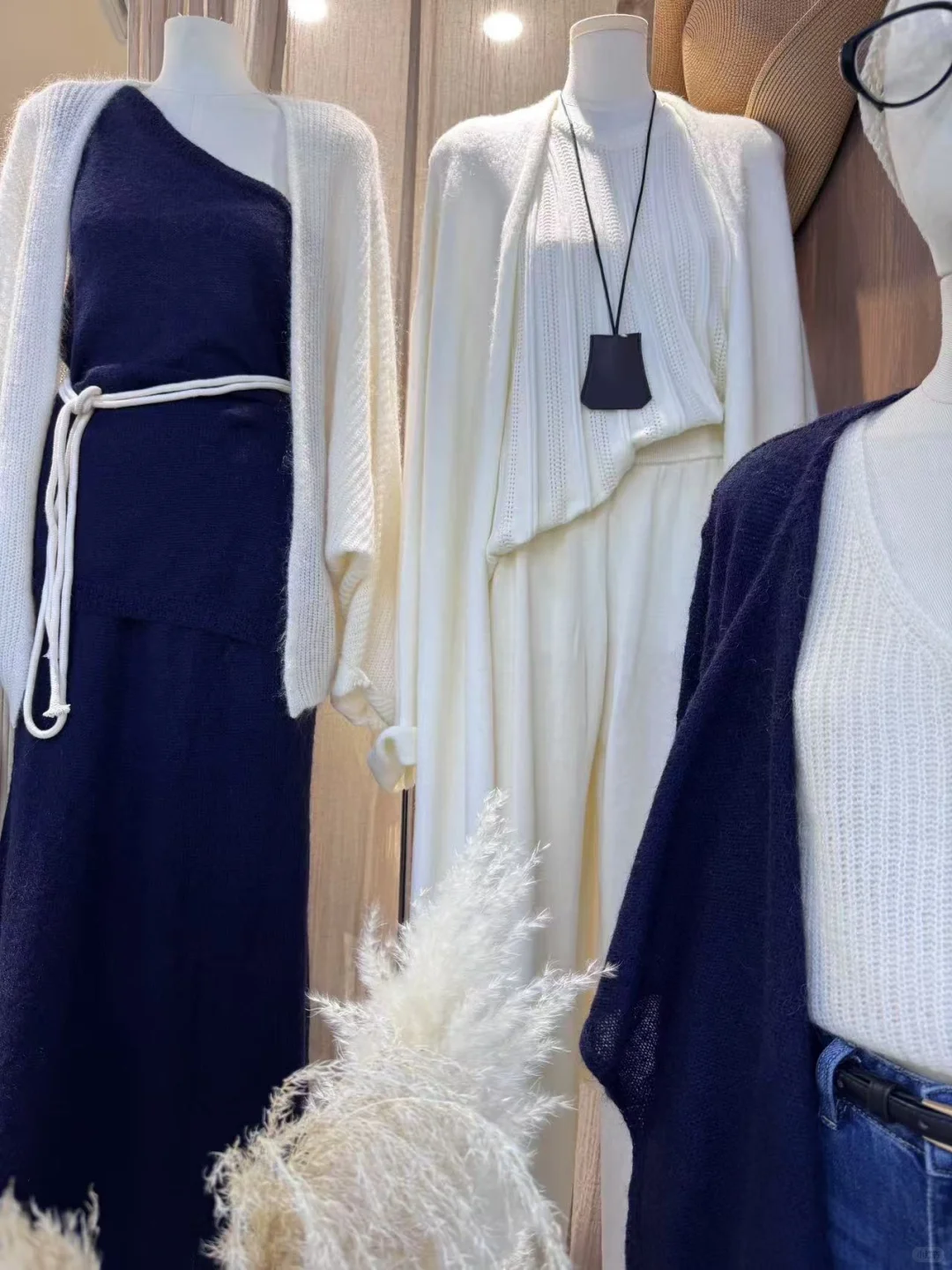 哈尔滨服装店招聘老板事少都是年轻人有干？