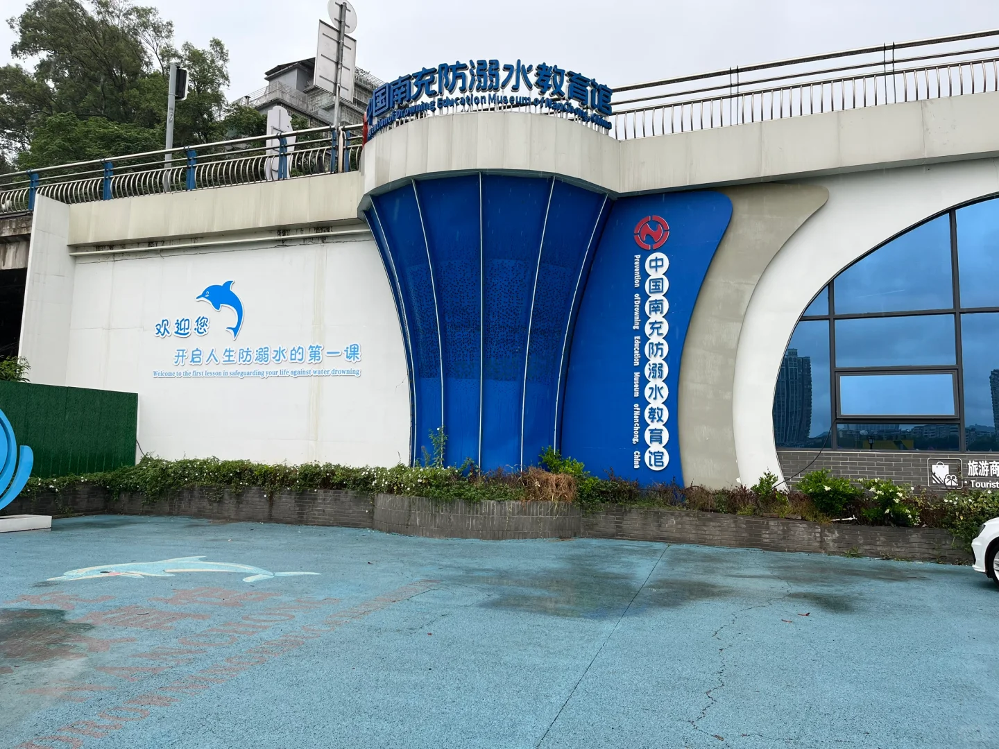 招聘工作人员，欢迎有能力的大佬前来尝试