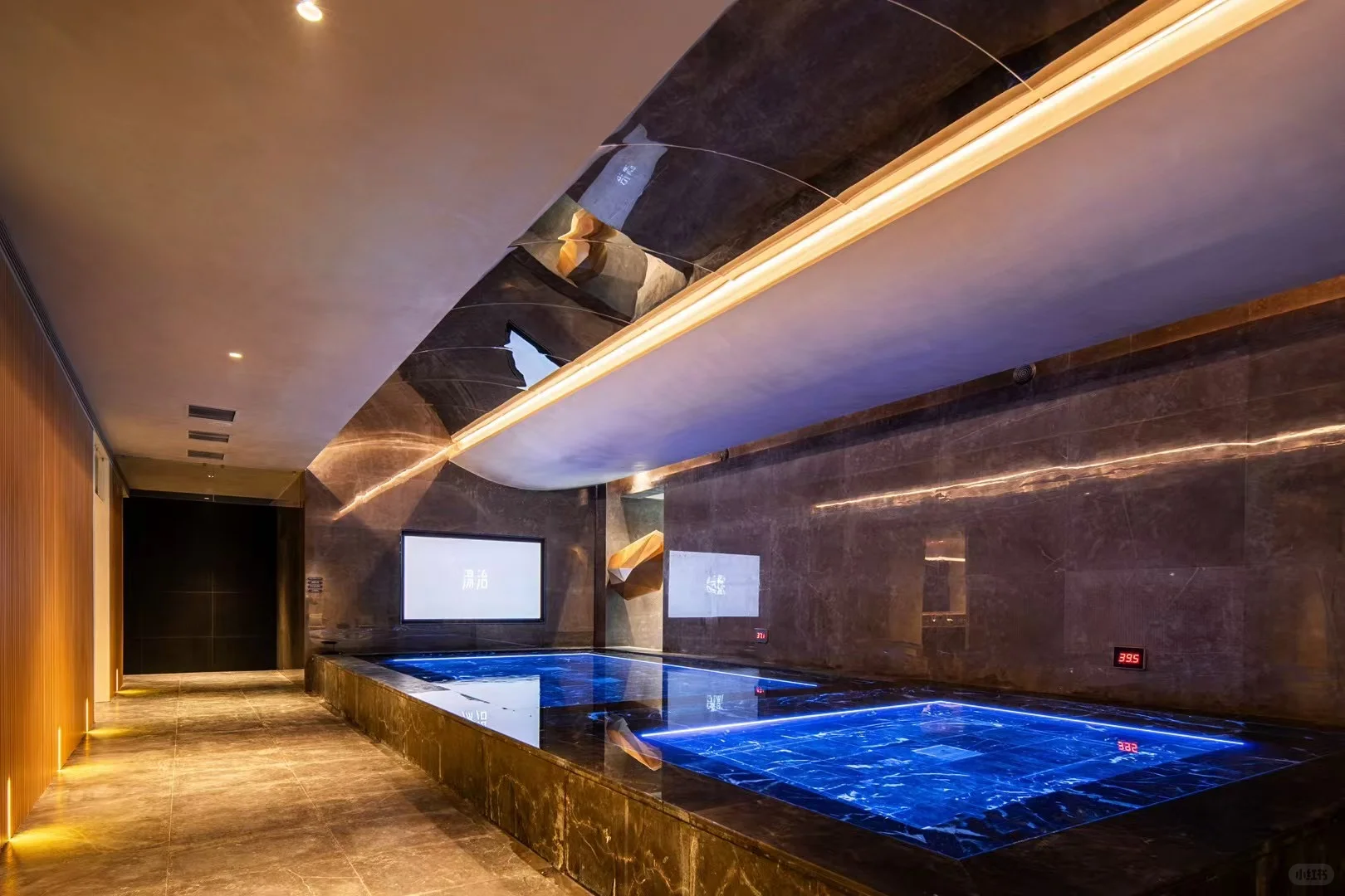 这工作环境真的爱了