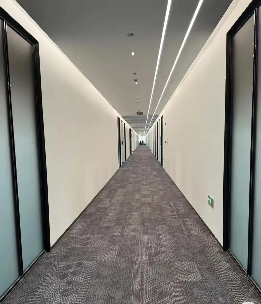 00后退伍小姐姐创业啦