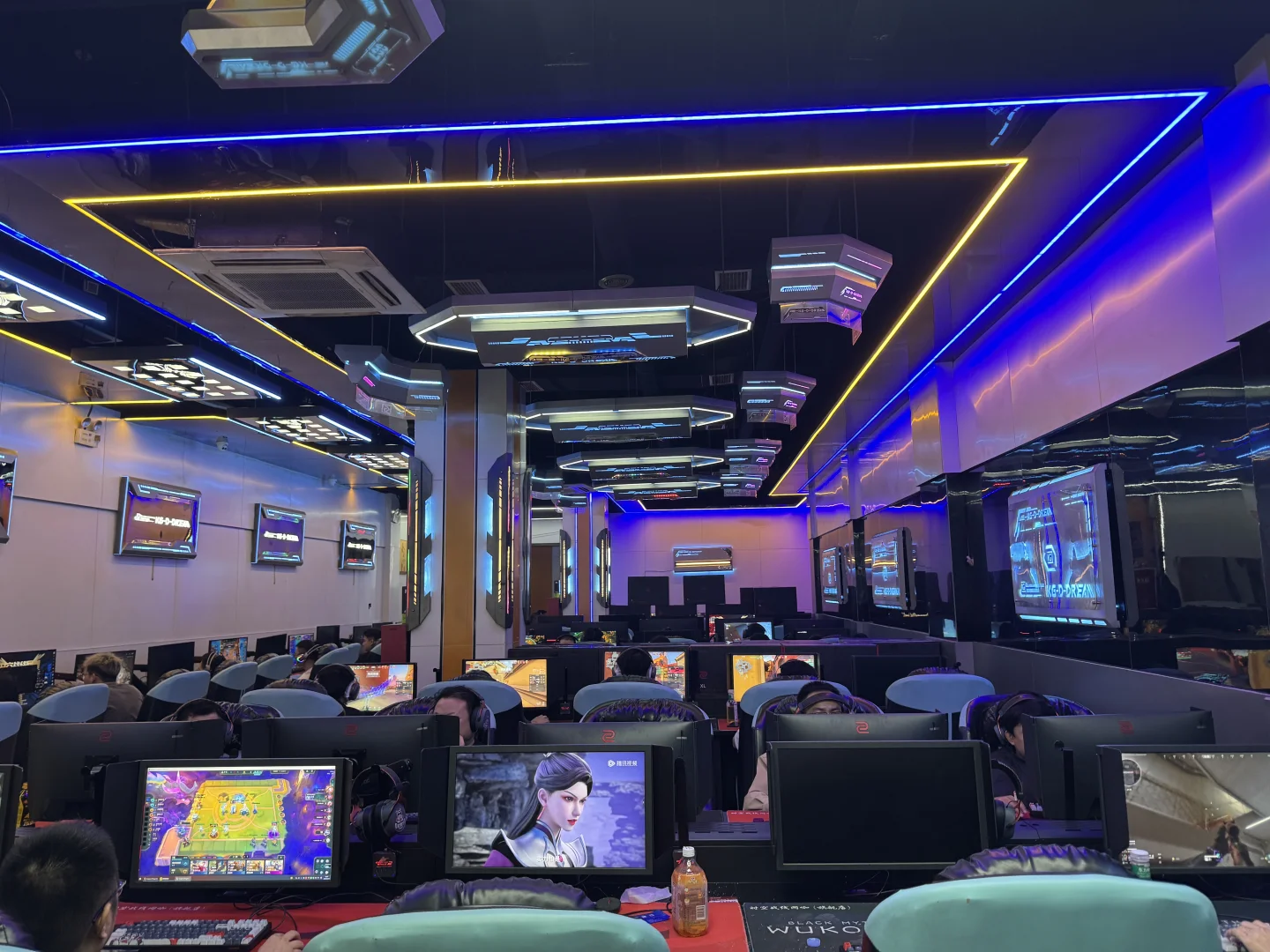 巴中招聘！！！！