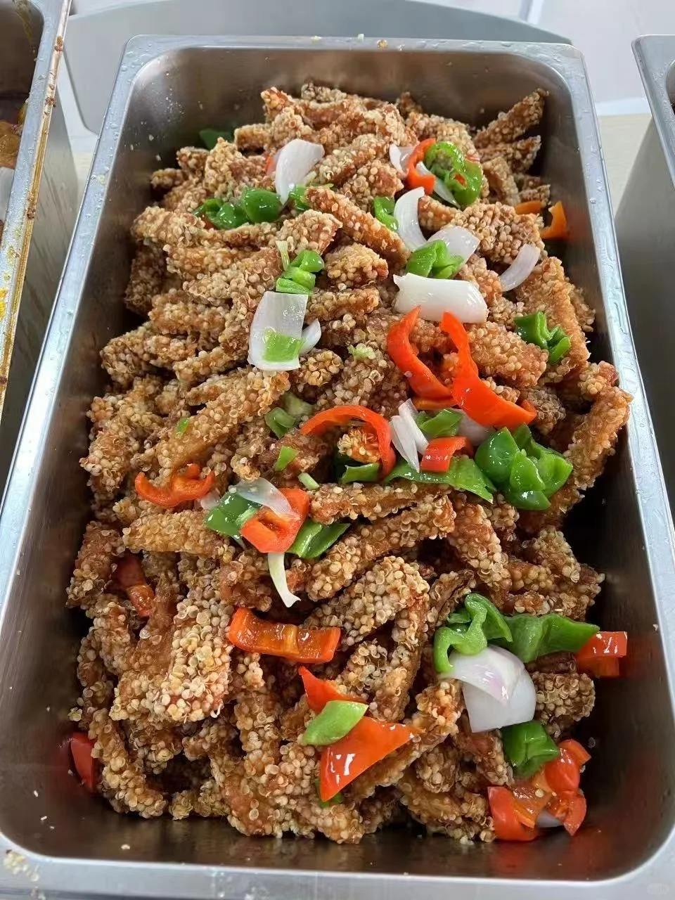 我也不想进厂啊 但一个月7000多是真的爽