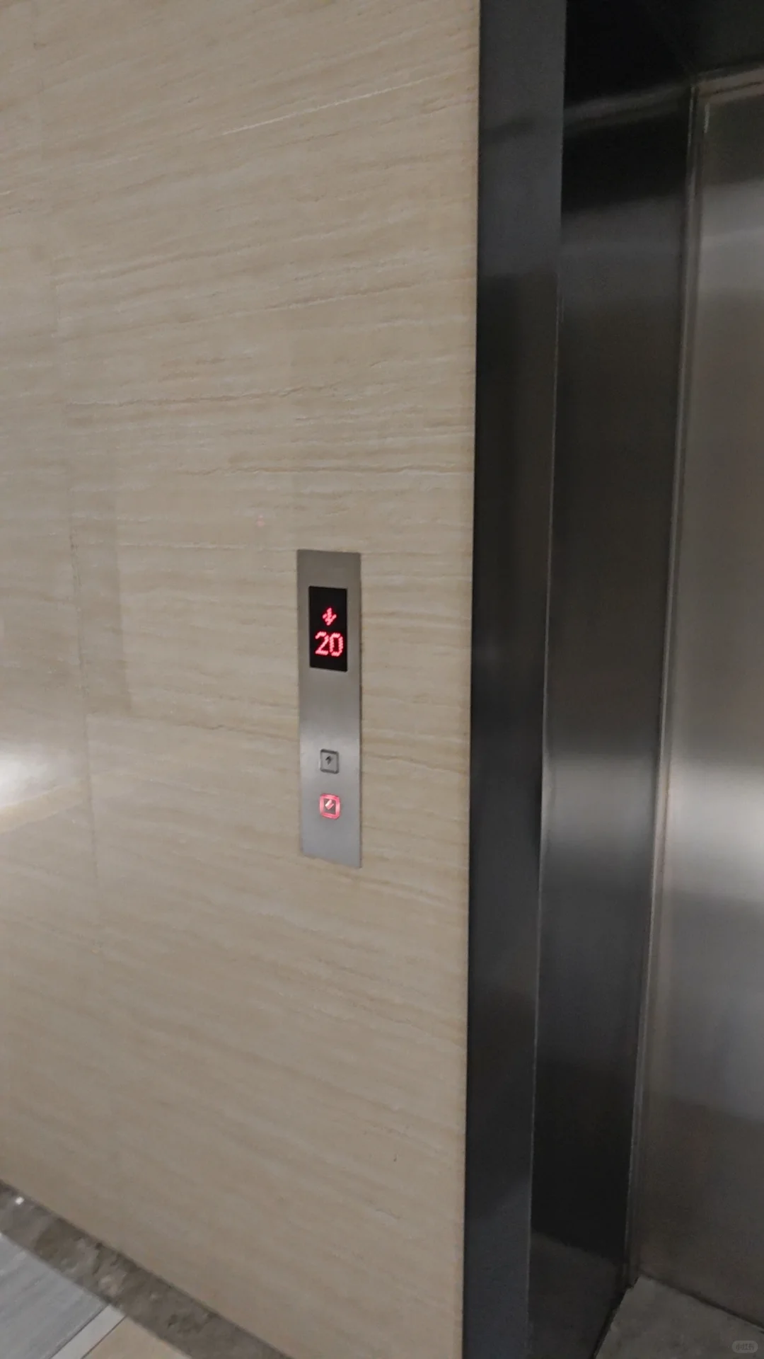 新乡双休五险招外贸业务员啦