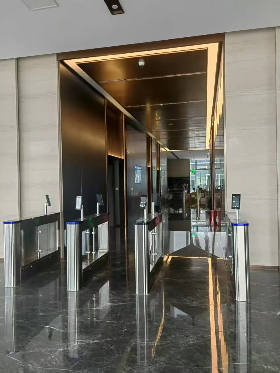 宜宾西站附近 来look一下啦