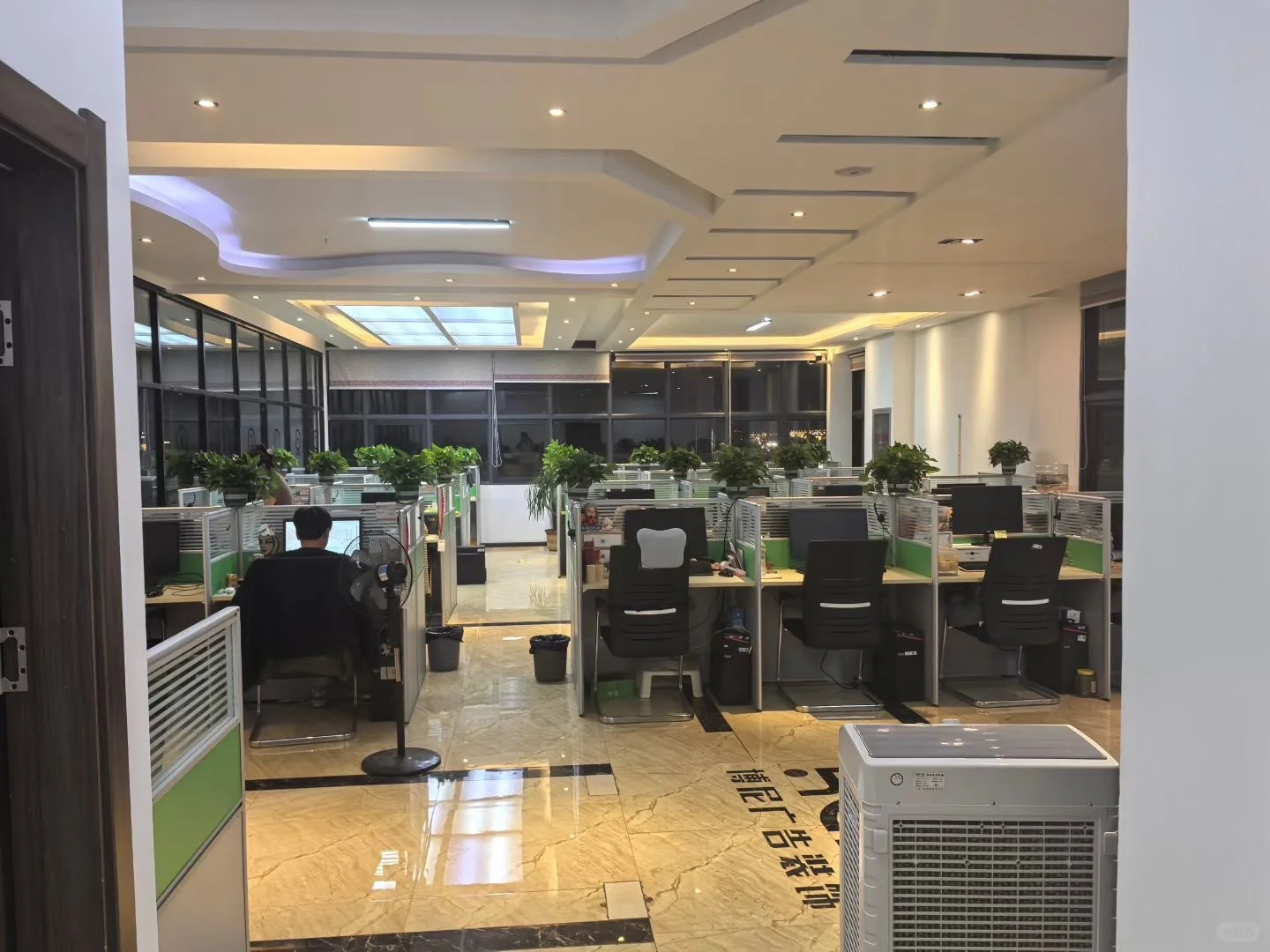 建水 建水 招聘岗位：银行客服5名