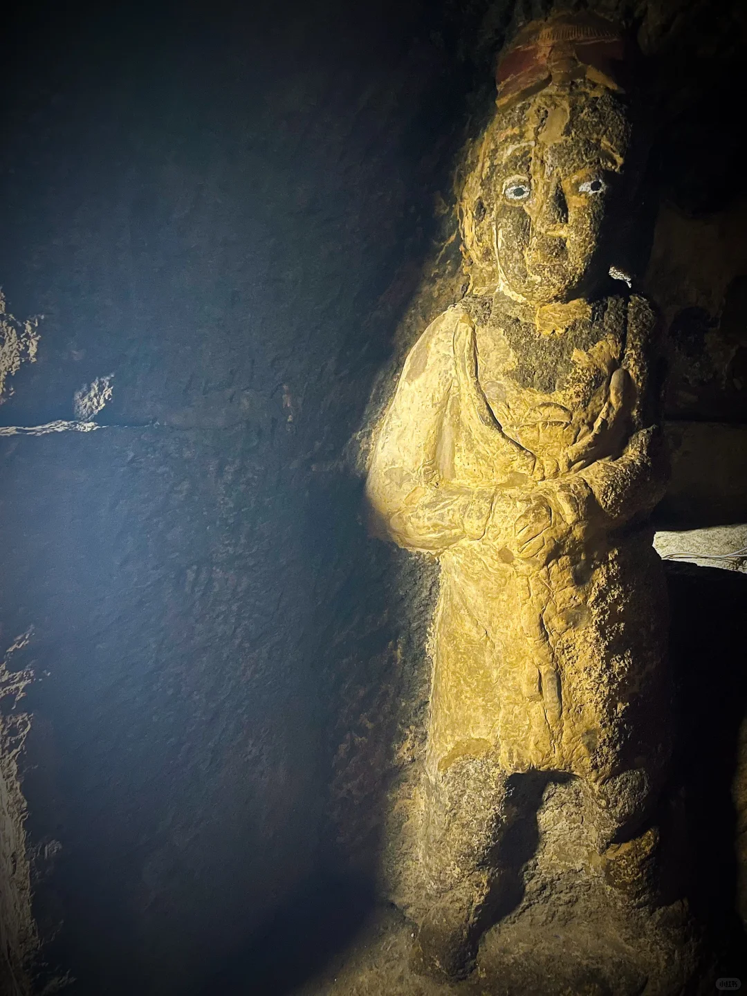 在中国漫长的石窟史上，它也是个特别的存在