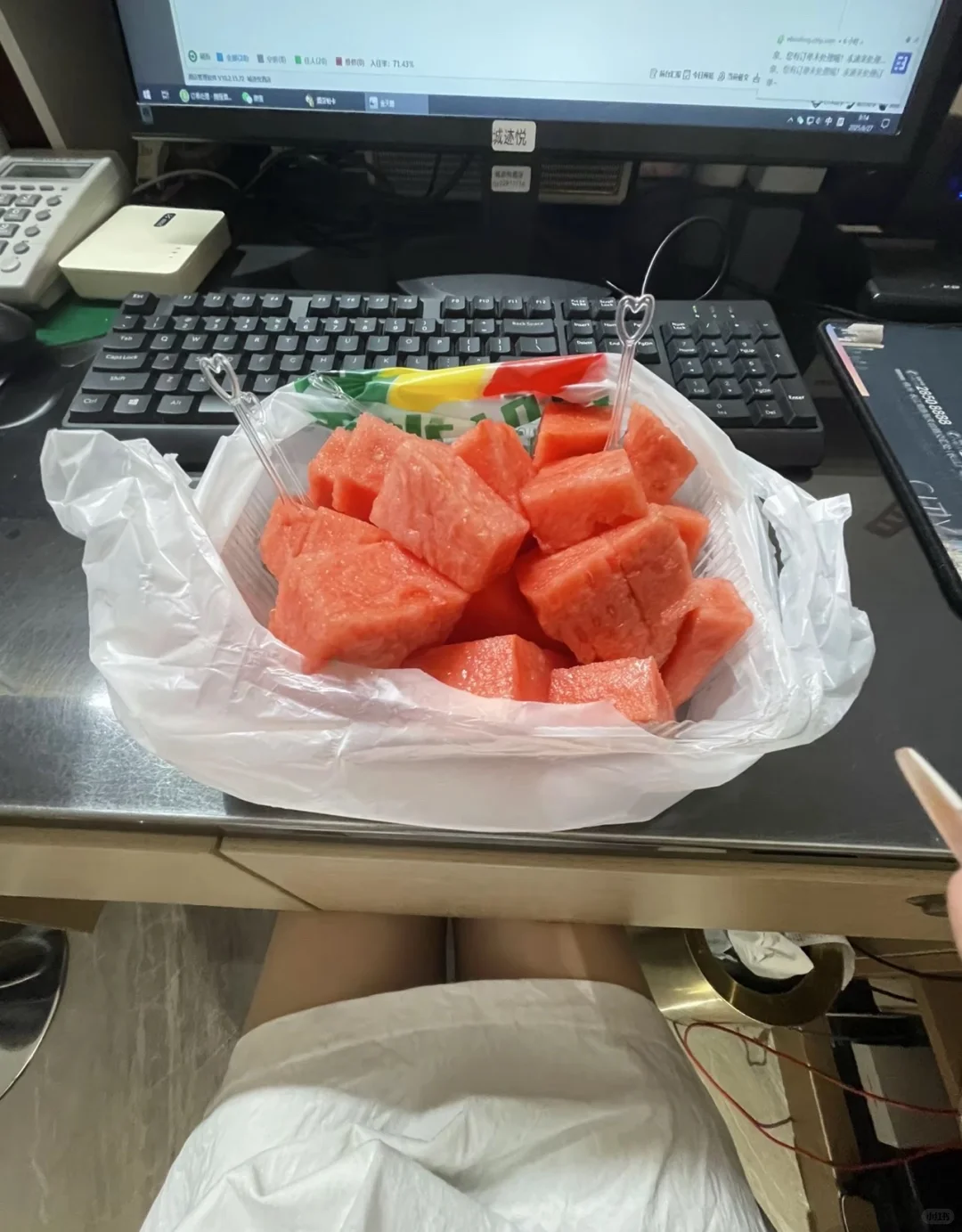 昆明急缺前台3名