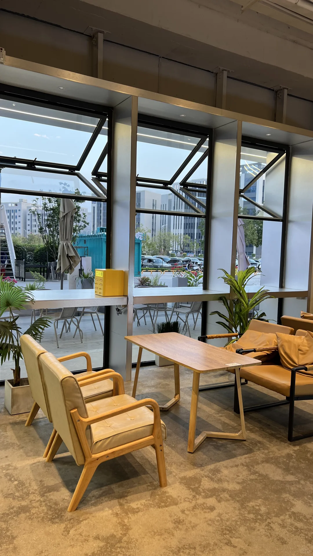 蒸汽咖啡（广清店）招人上2天休两天