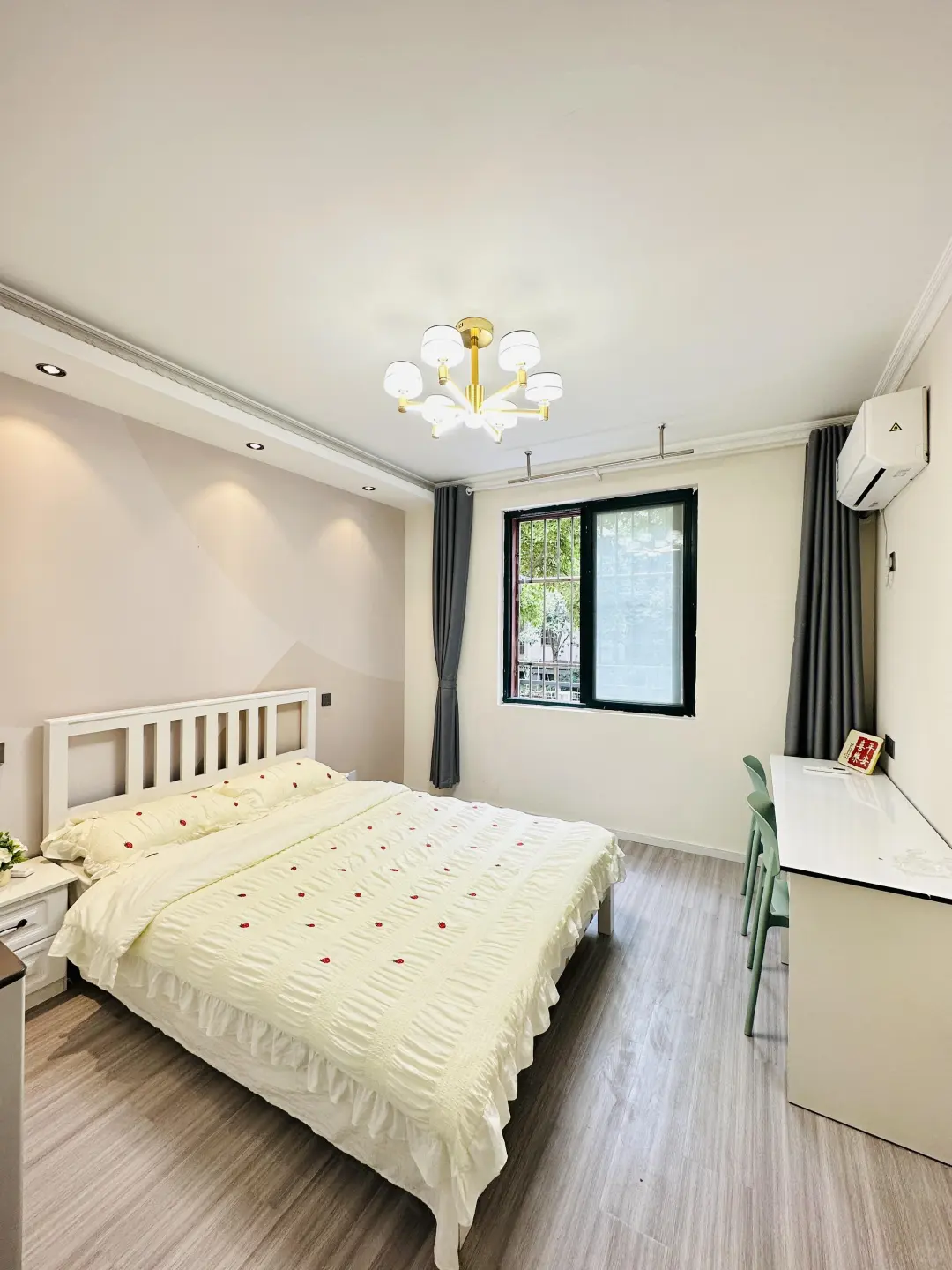 青岛租房直租 市北区 700带阳台 可押一付一