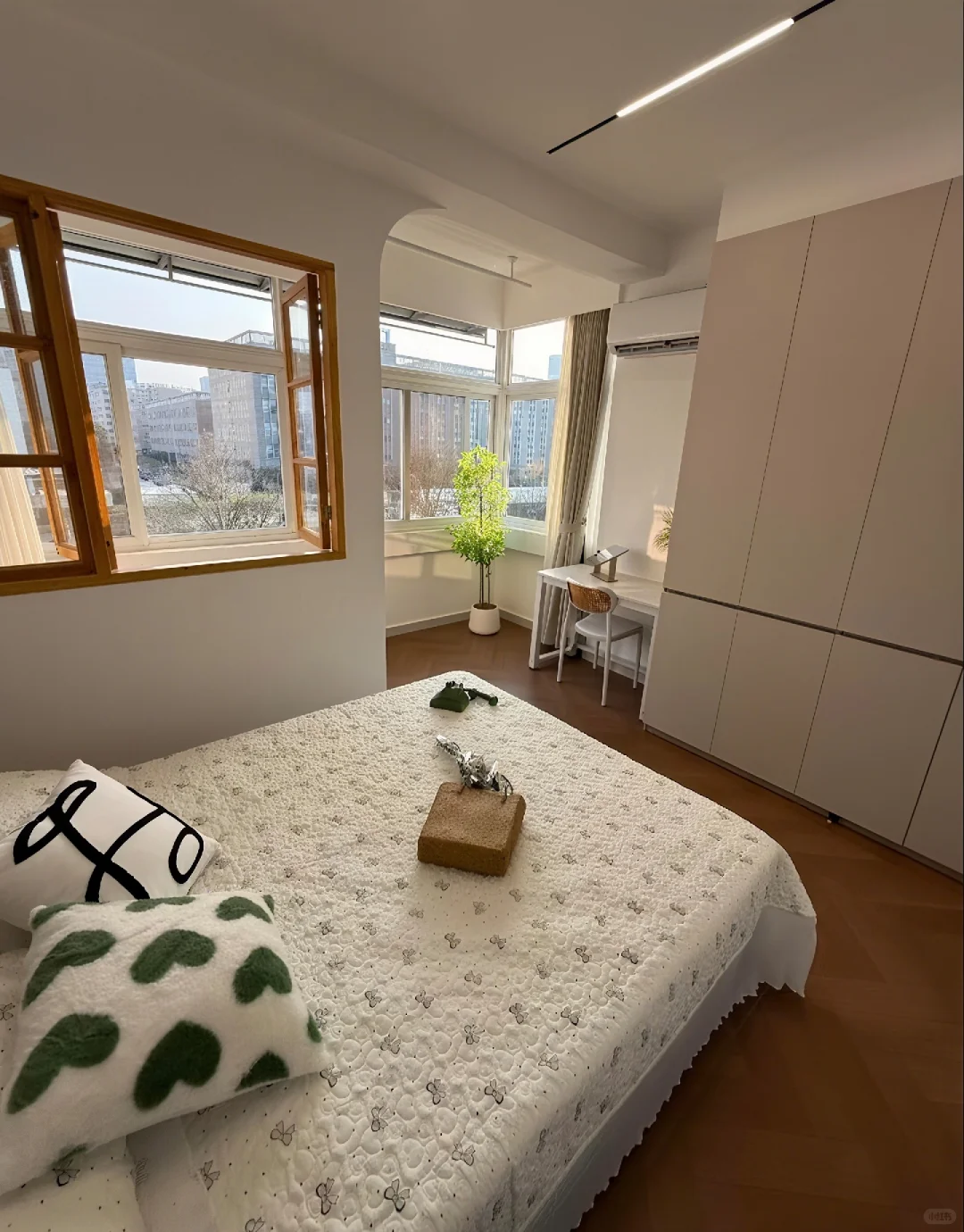 市北，押一付一，无中介，可短租，可月付