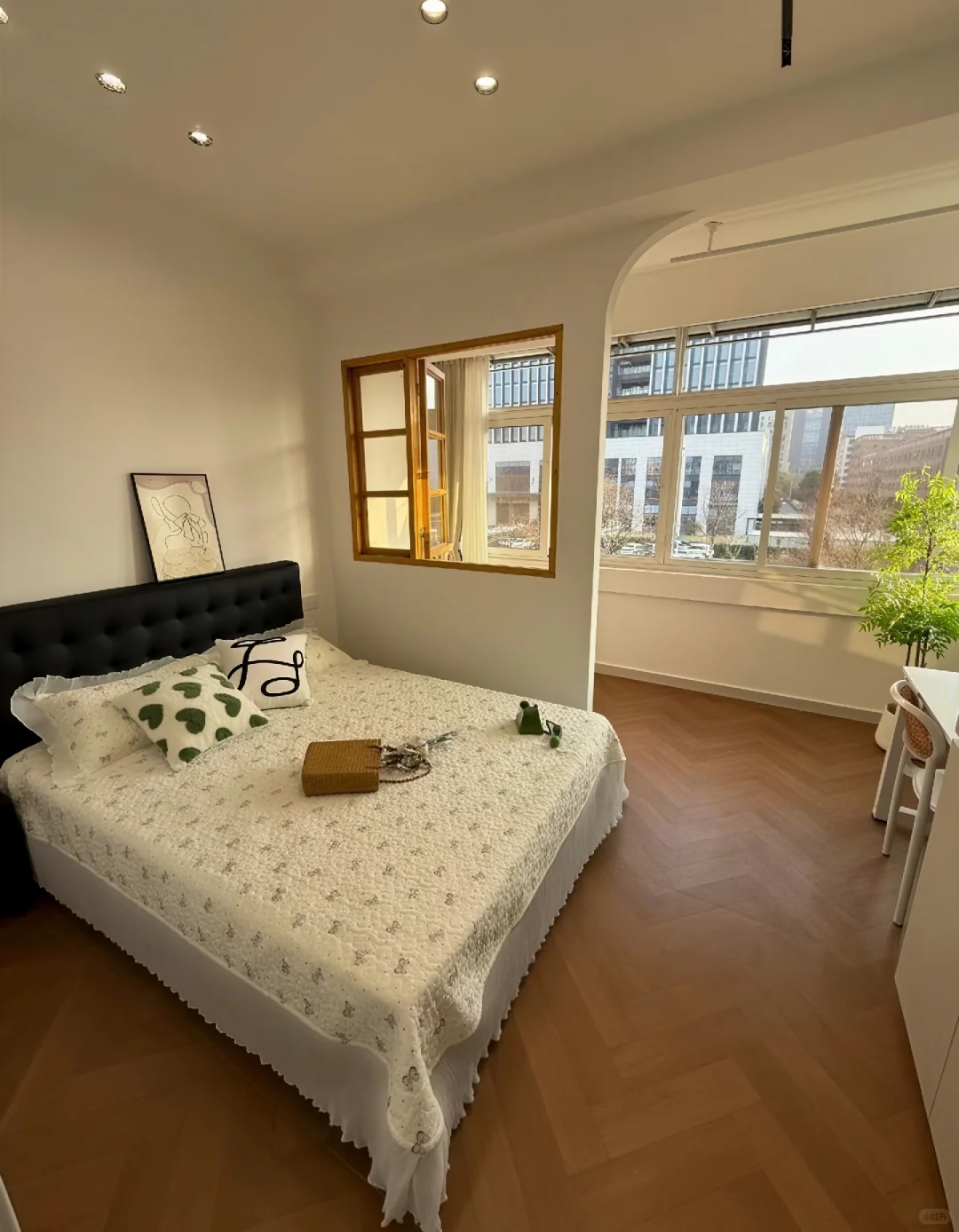 市北，押一付一，无中介，可短租，可月付