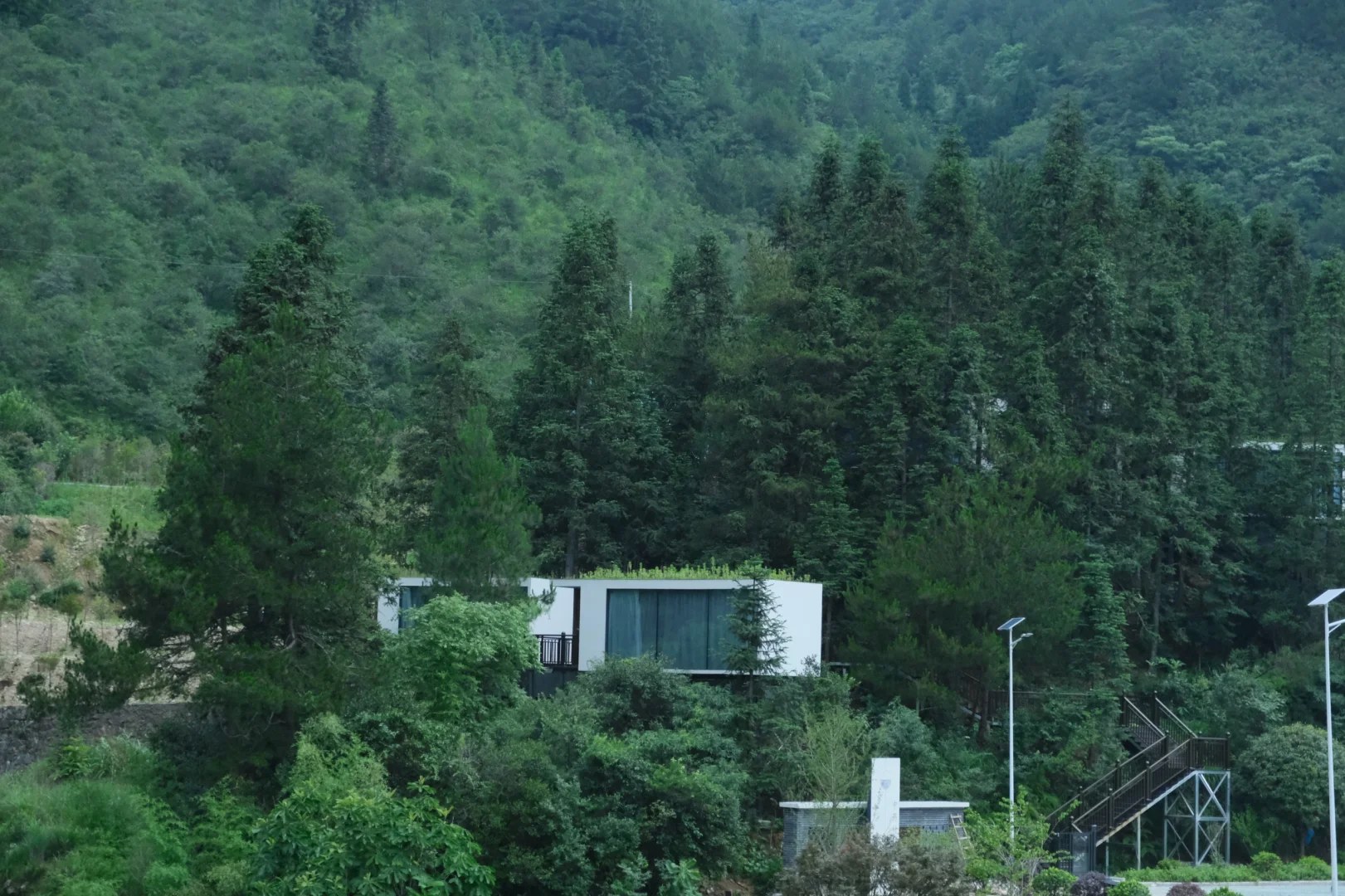 进厂不如进山！湖南郴州民宿招募贴