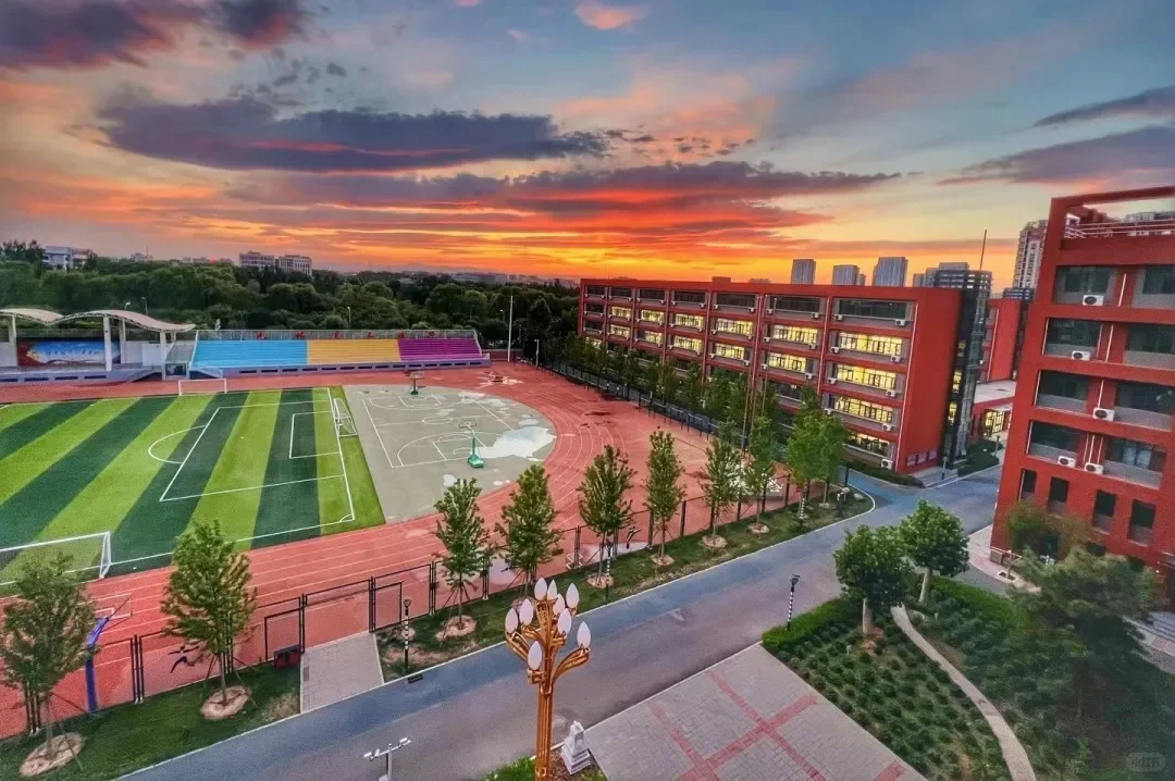 清华附中大兴学校 行政后勤人员招聘公告