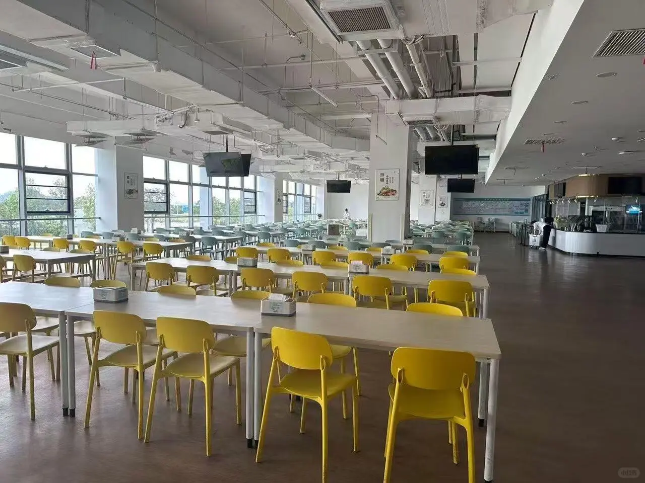 记住广州这个神厂！ 因湃上个月休4天也发