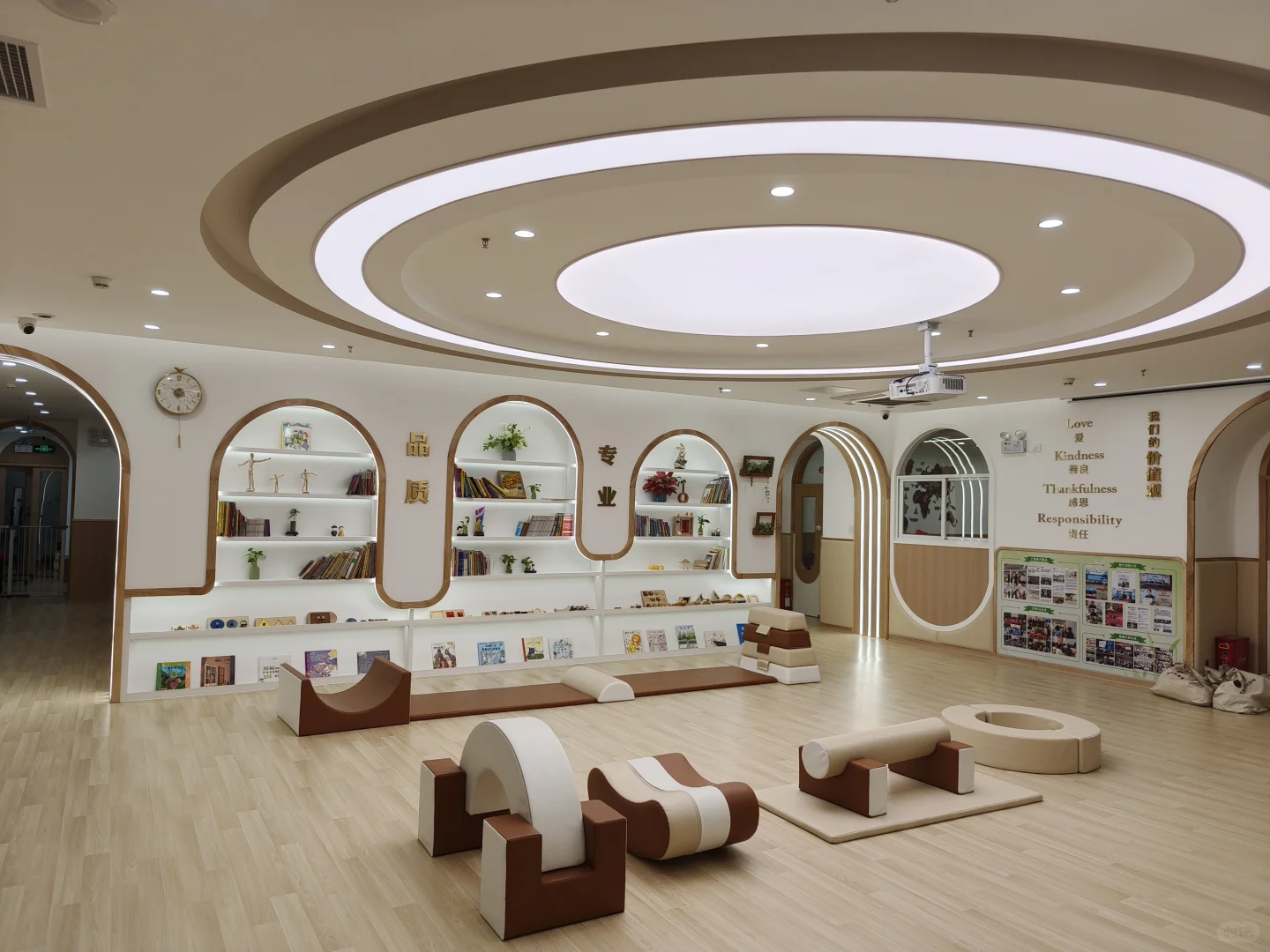 全网招聘幼儿老师