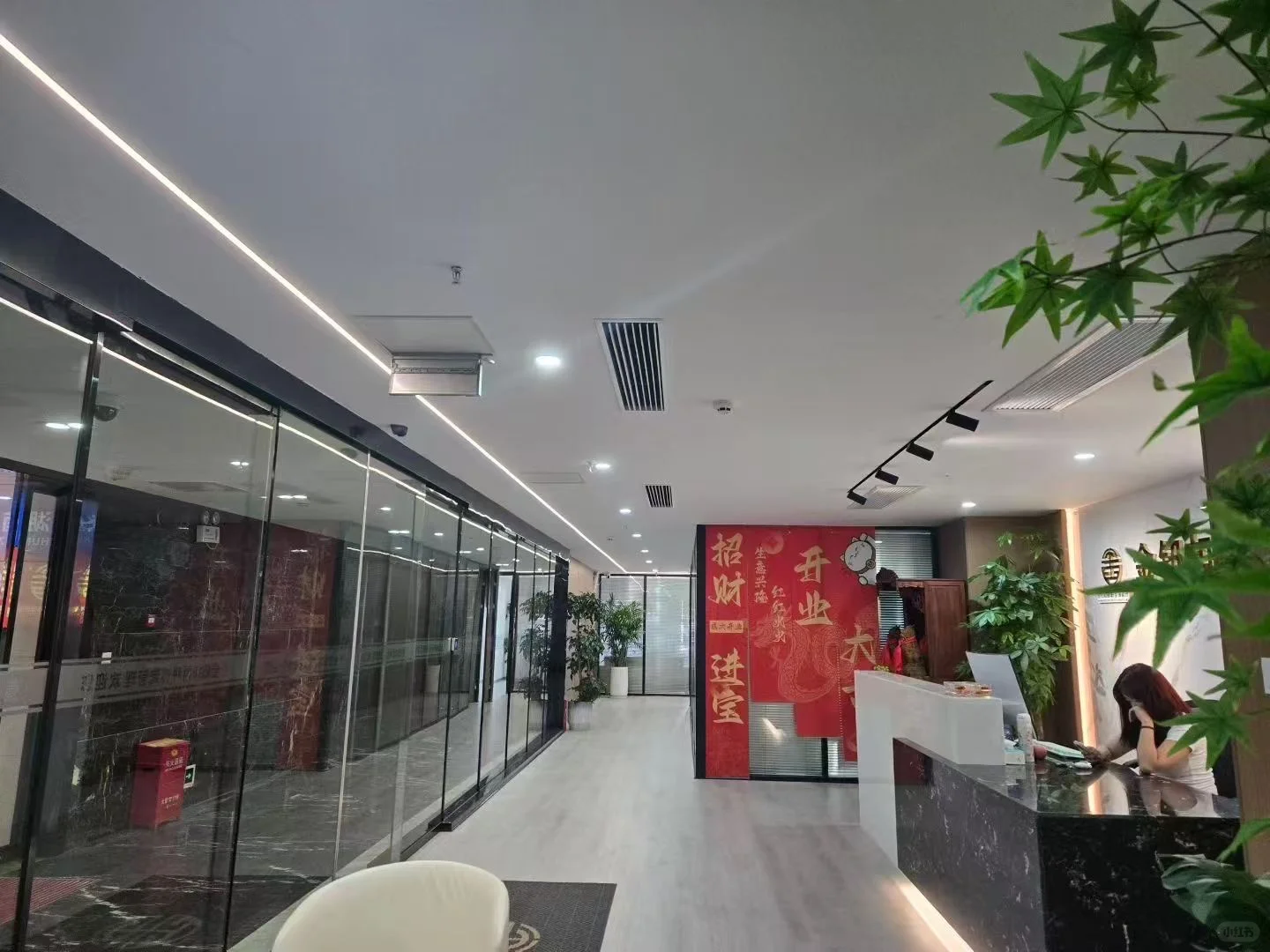 娄底市中心万豪招人招人招人！