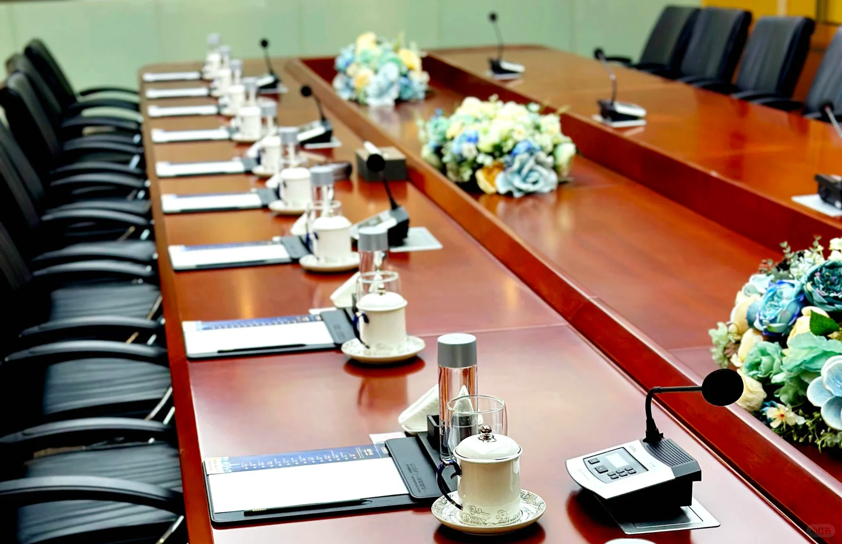 招聘会务小姐姐👧