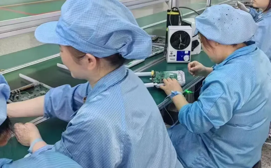 长白班，坐班，静电服，不体检，不面试