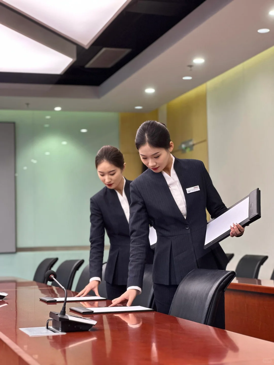 招聘会务小姐姐👧