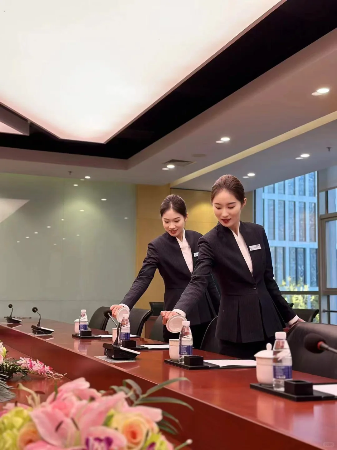 招聘会务小姐姐👧