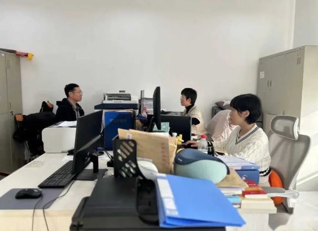 行政和人事岗双休的，不限男女有谁试试嘛？