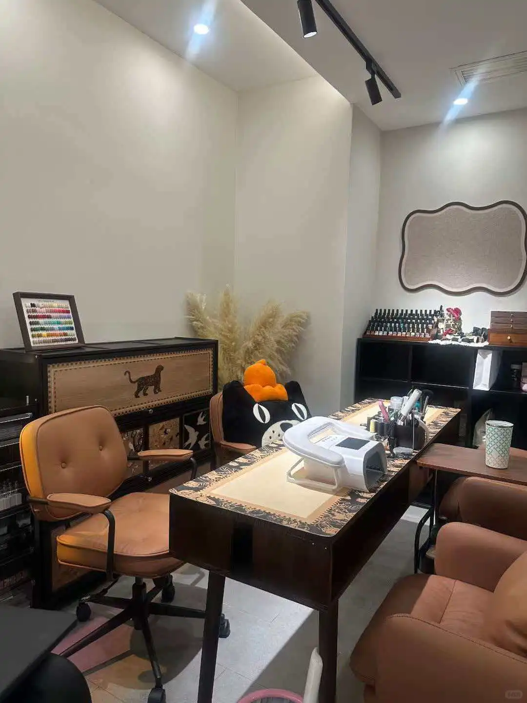 急聘美睫美甲师✨