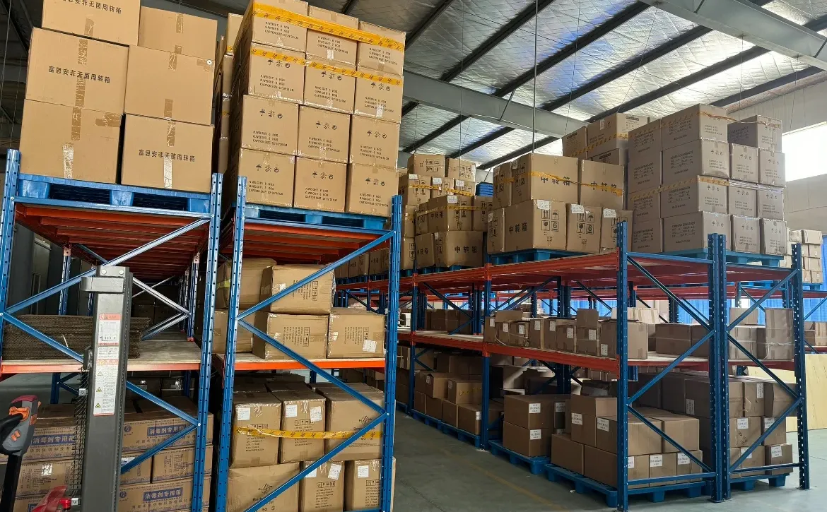 天津市新港码头招聘库管月薪7000➕