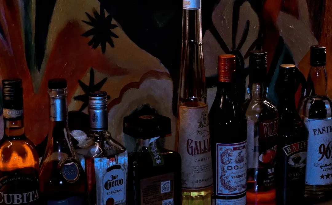 招聘大量酒吧营销