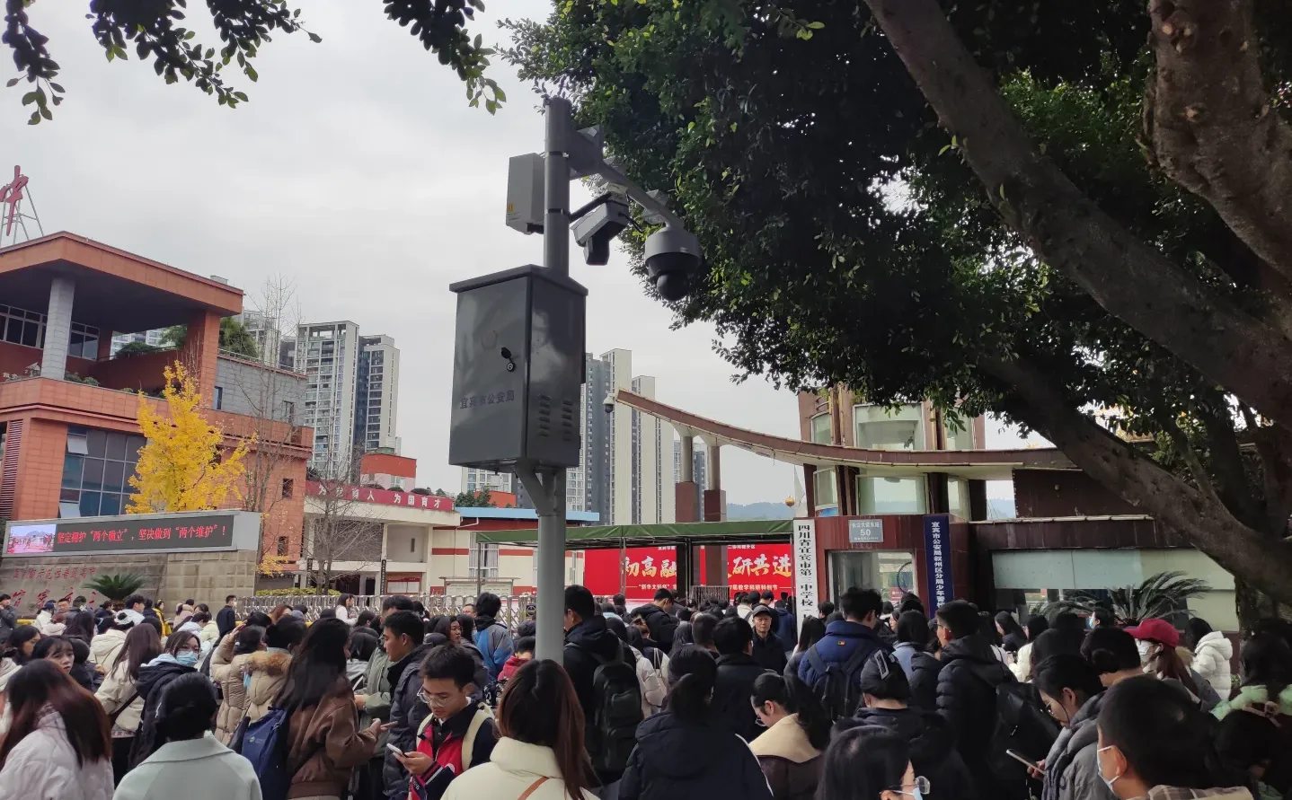 宜宾三中笔试现场