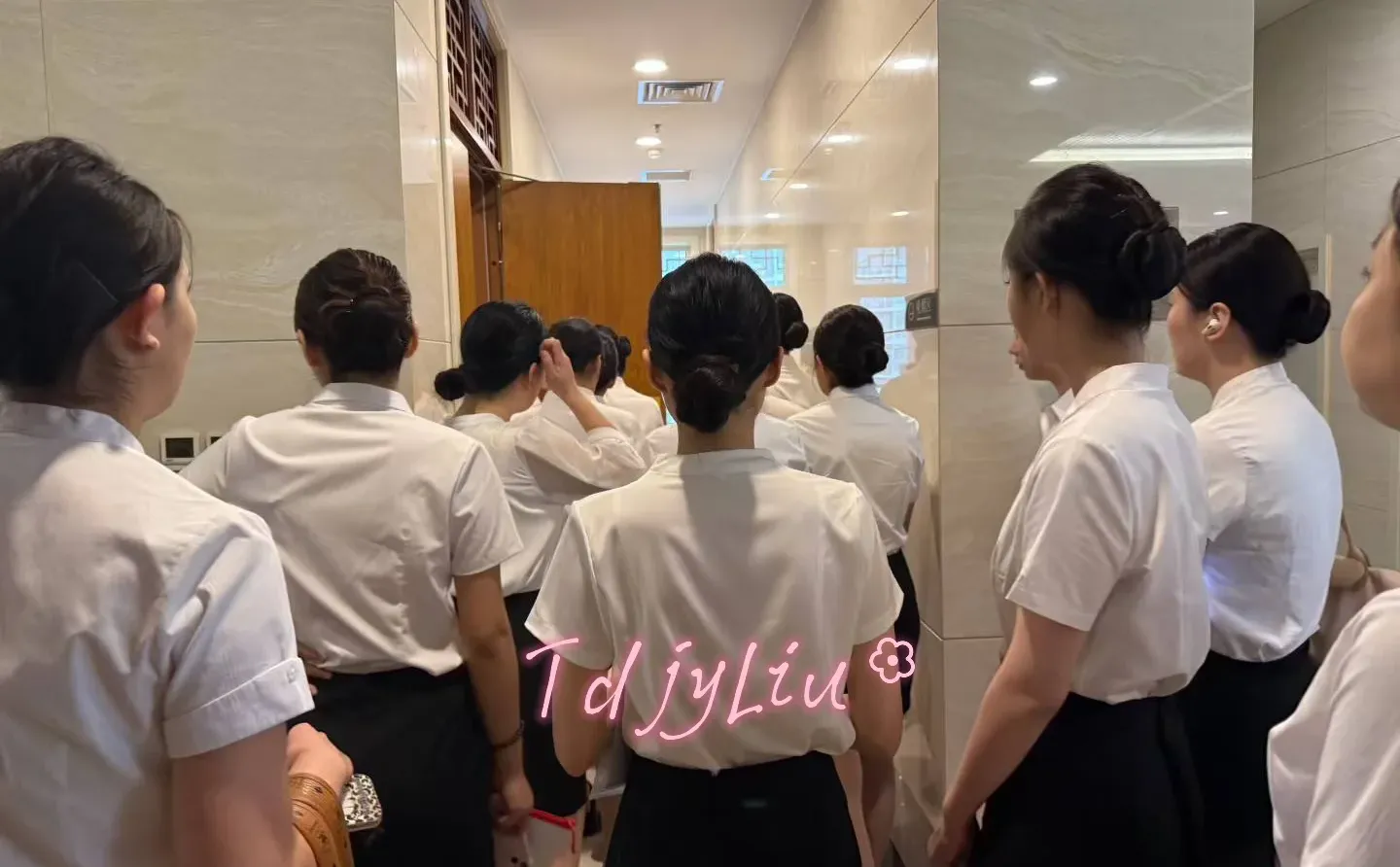 ❗️网传2025郑州客运段乘务员12月不再招人？