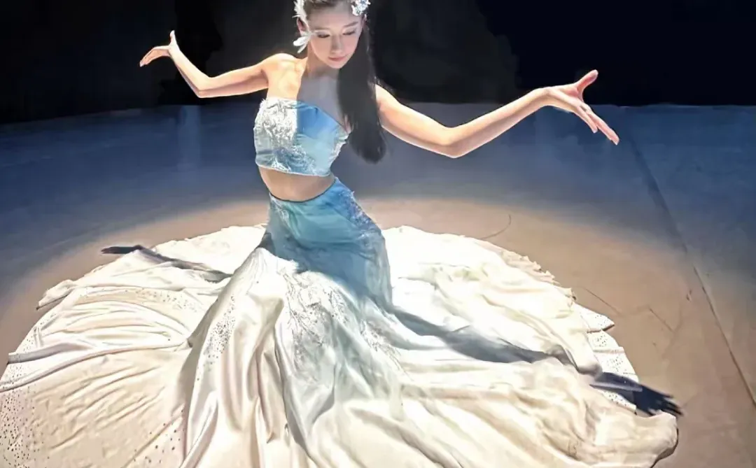 寒假想留在成都做商演的看过来吧