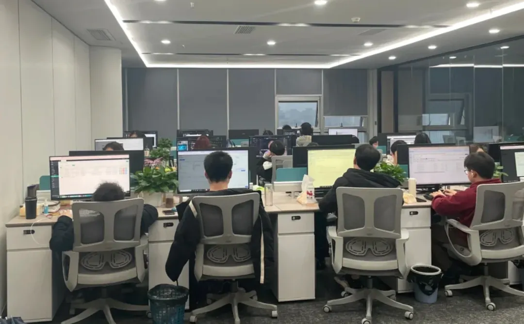 长沙招人！！接受小白！！！！！！！！！！！！！