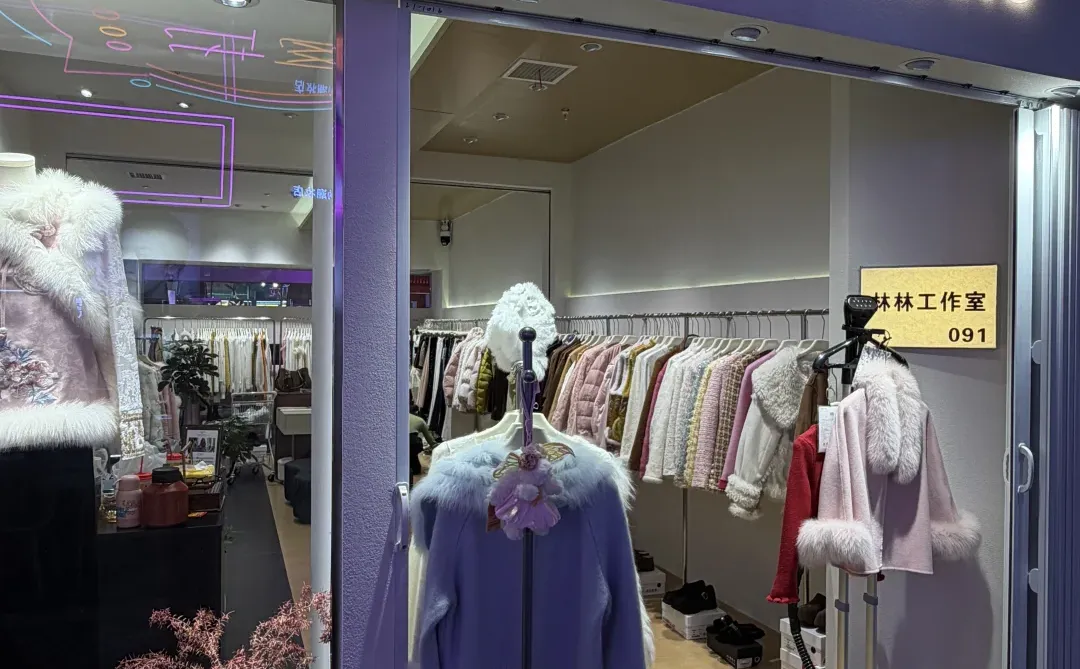 招聘女装店销售、招聘女装店销售、