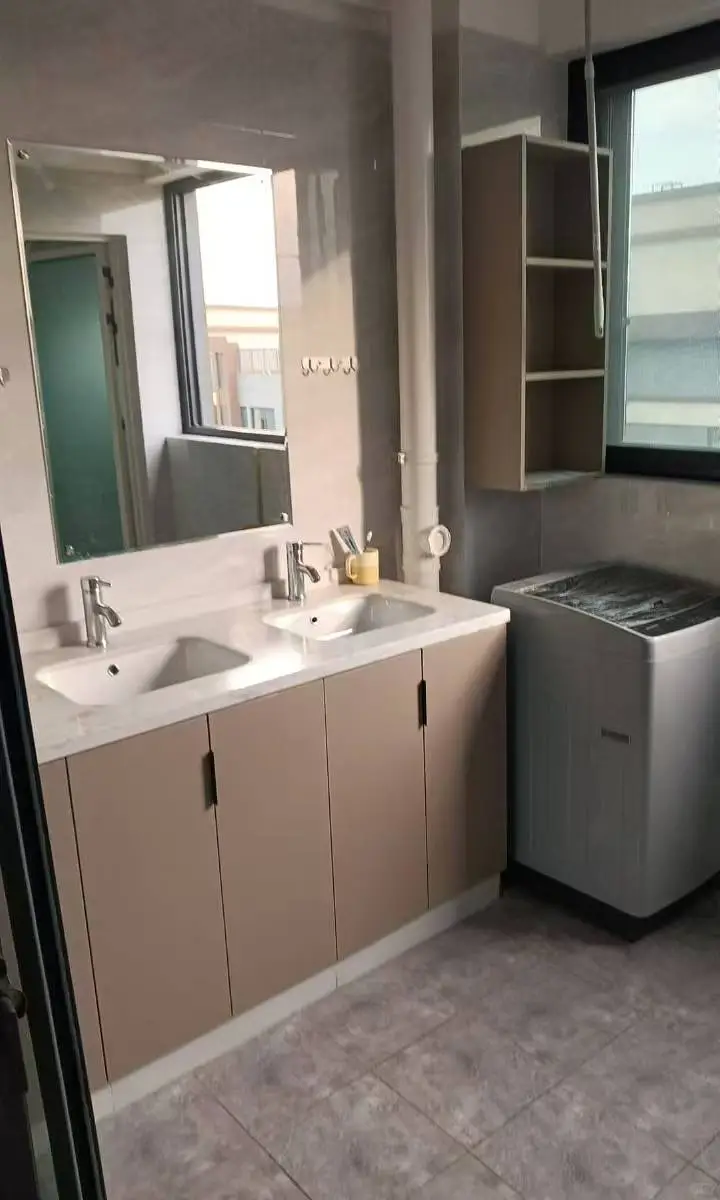 不限民族 16-50，可周预工资可带手机不体检