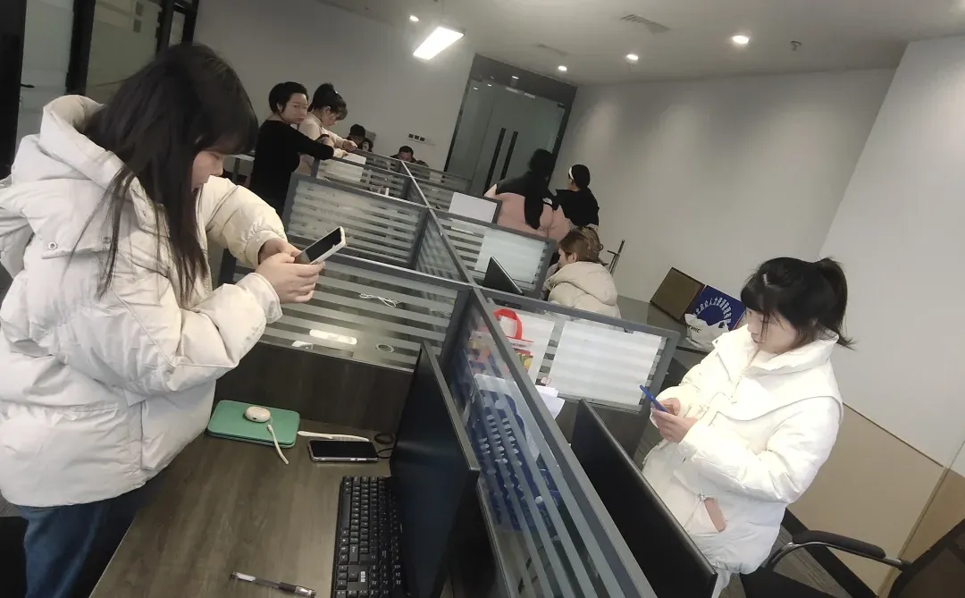 终于轮到我拍到好笑的班队了