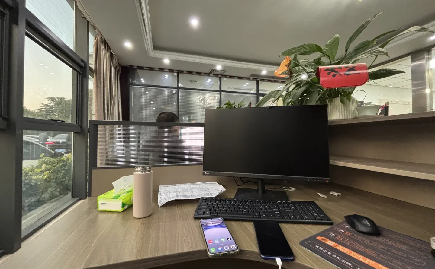 镇江大港职如亿朝九晚五