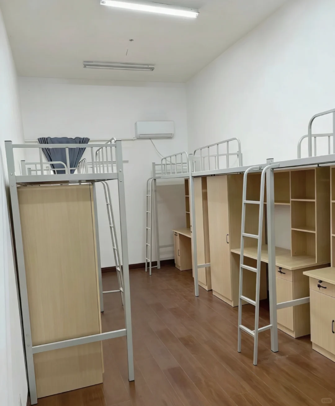 家门口的小厂，真心不错，上床下桌贼好。