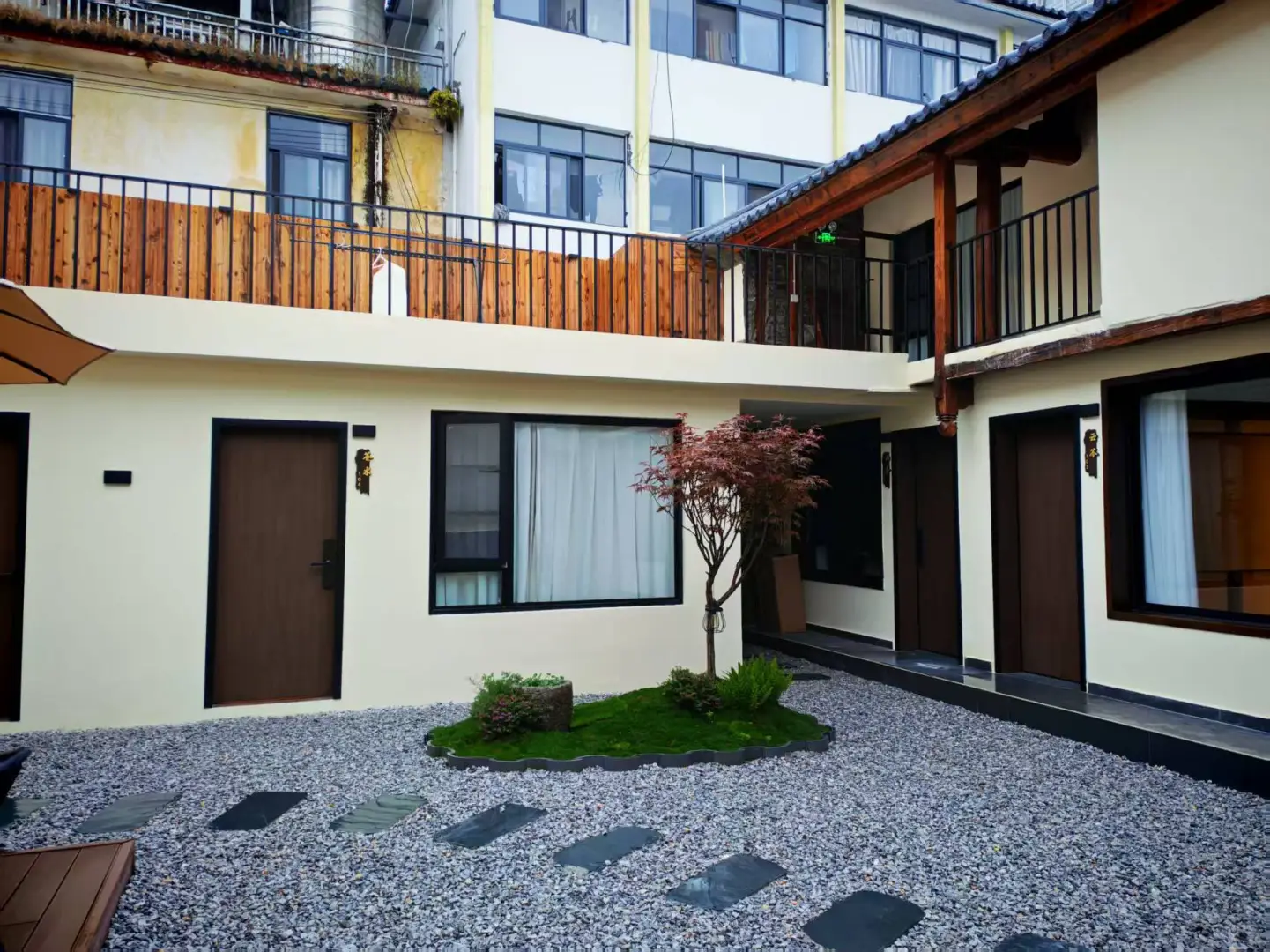 大理古城内两个民宿同时招义工～