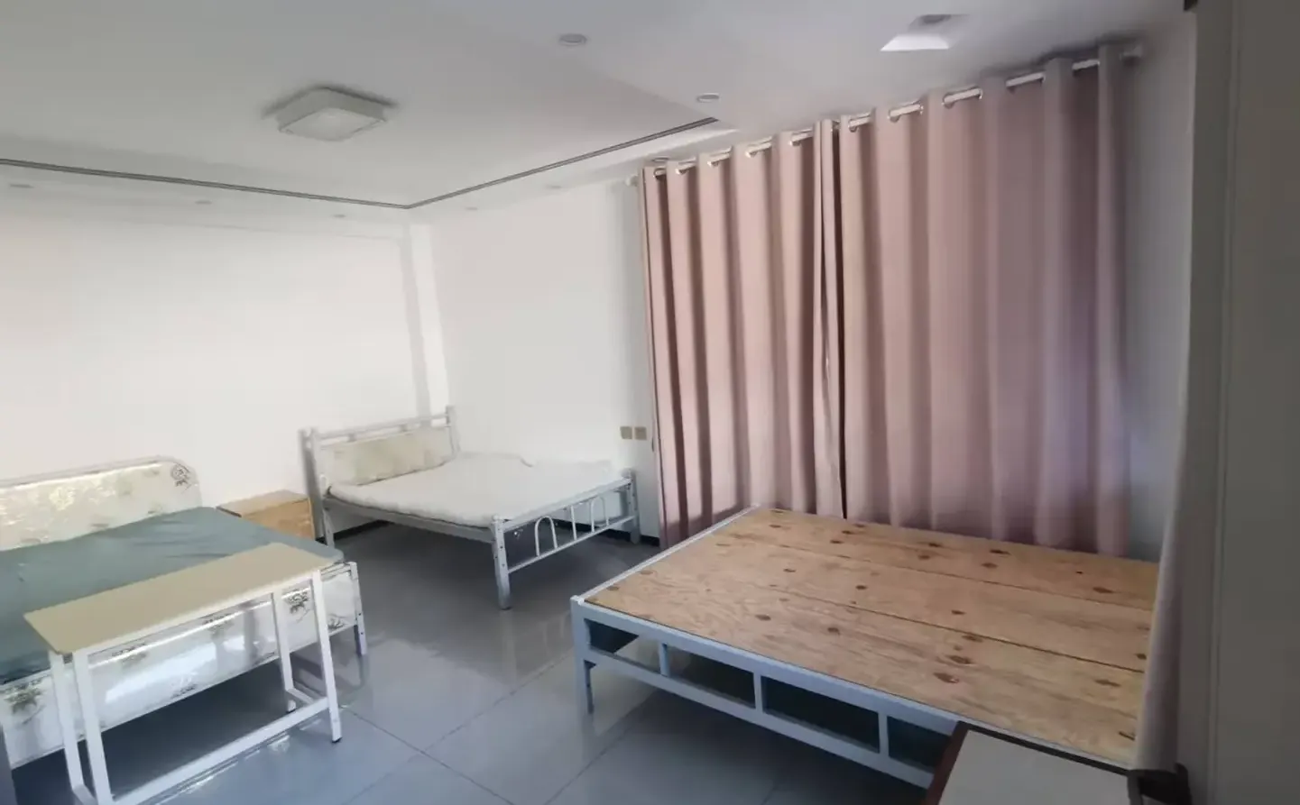 还找❗️大理高端民宿找两个12中旬能来男义工