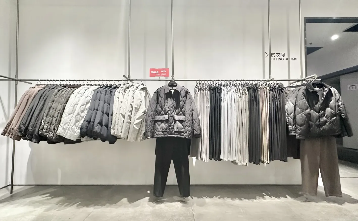 商丘睢阳万达UR招全职！销售助理速来🙋🙋‍♀️