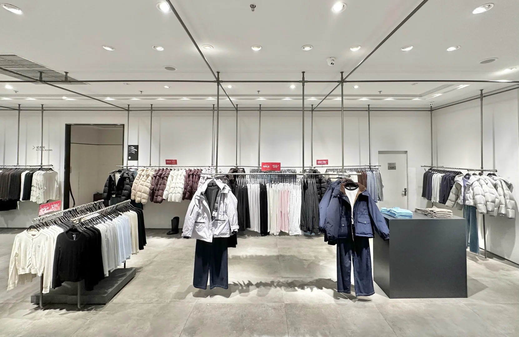 商丘睢阳万达UR招全职！销售助理速来🙋🙋‍♀️