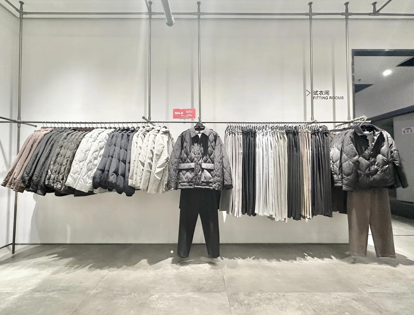 商丘睢阳万达UR招全职！销售助理速来🙋🙋‍♀️