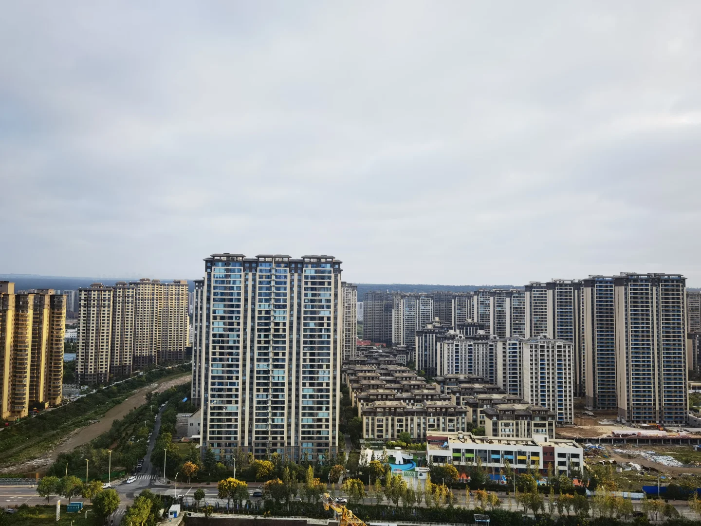 宝鸡市区要兼职年轻女生，早上8点到晚上7点