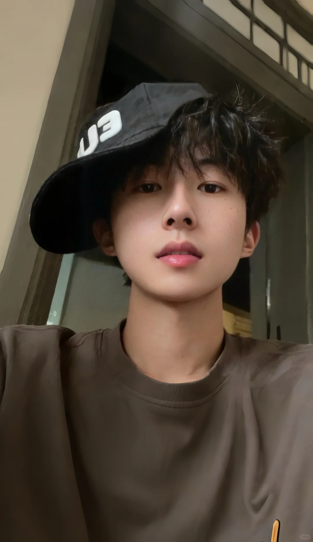 太原招一个可爱前台一起工作