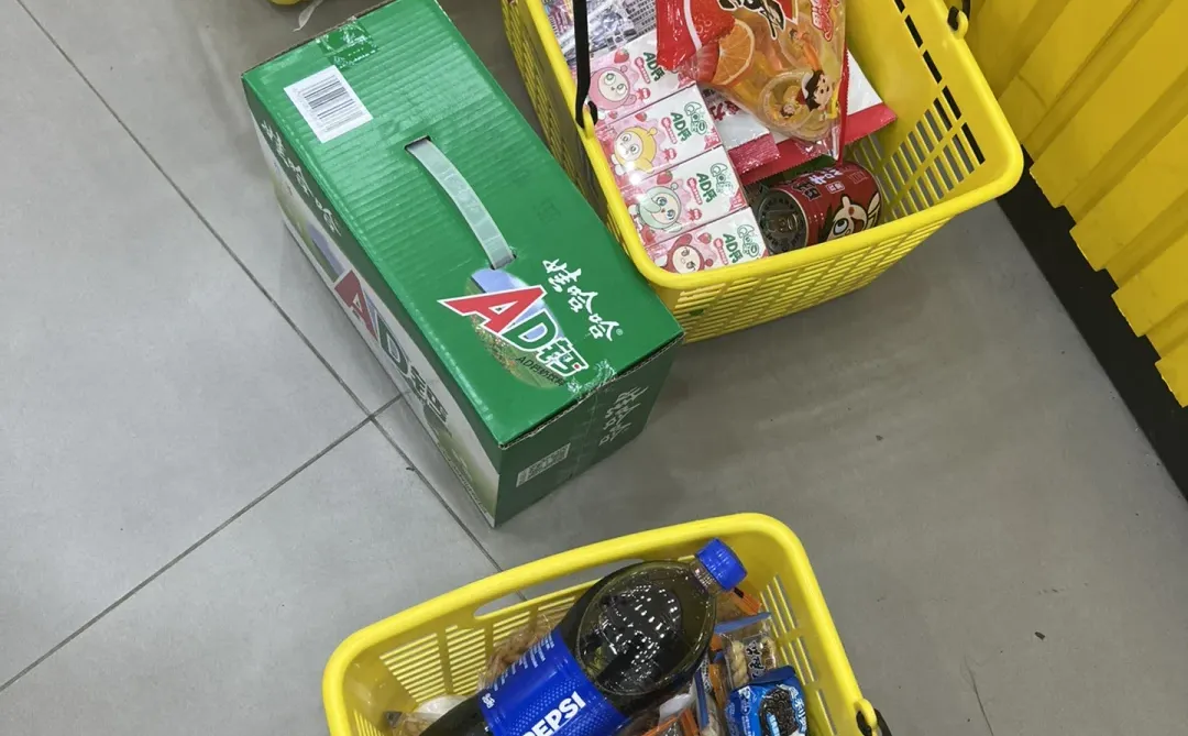 邵东有18岁左右想做临时工的小姐姐吗？