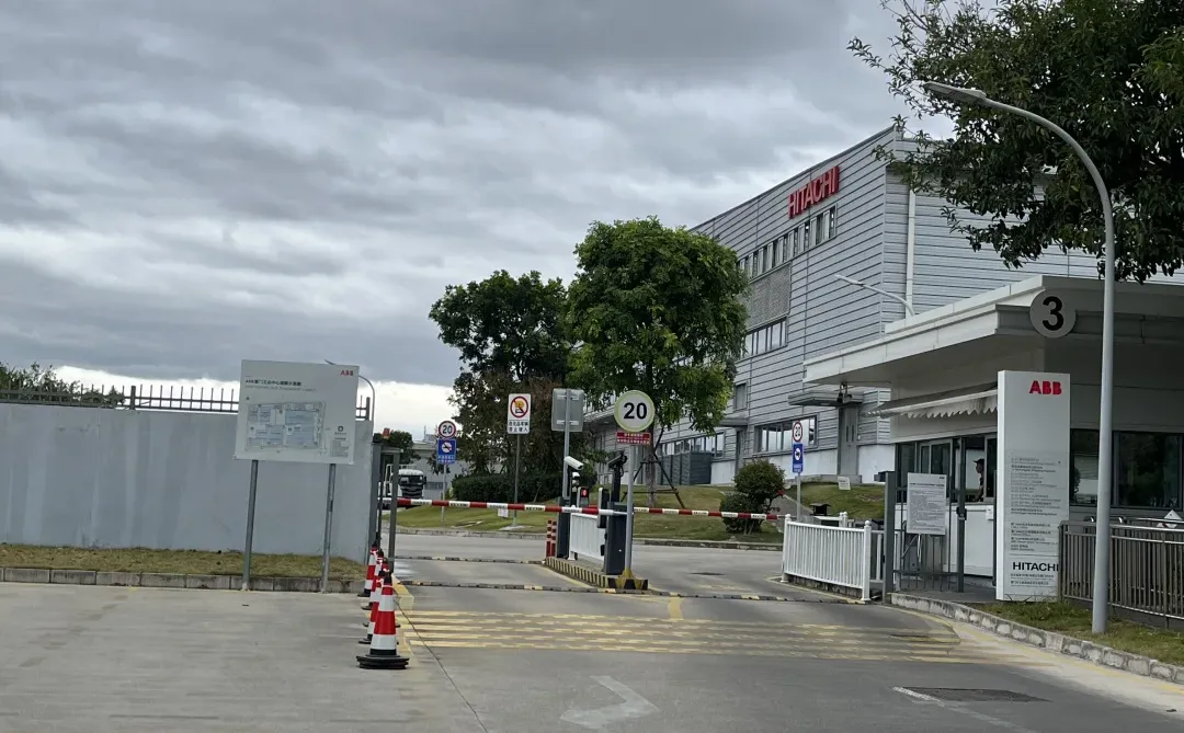 福建厦门！找了家月入8000的厂！包吃包住！