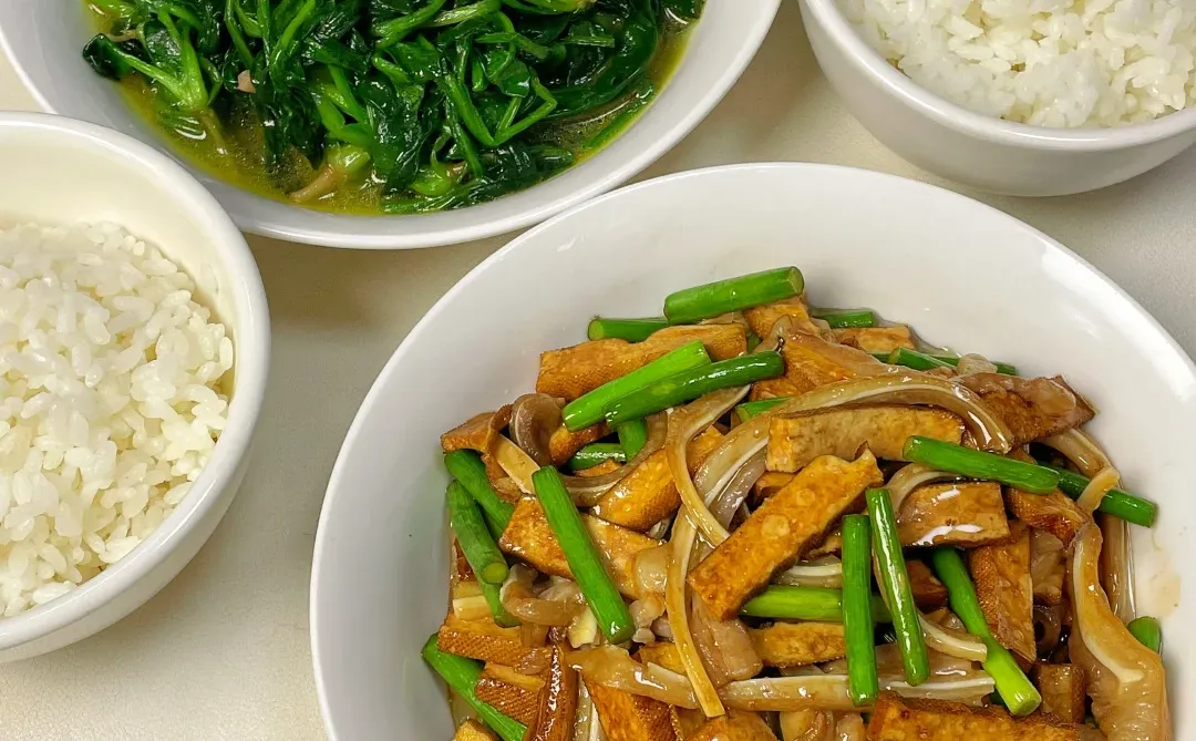 和五岁儿子的晚饭